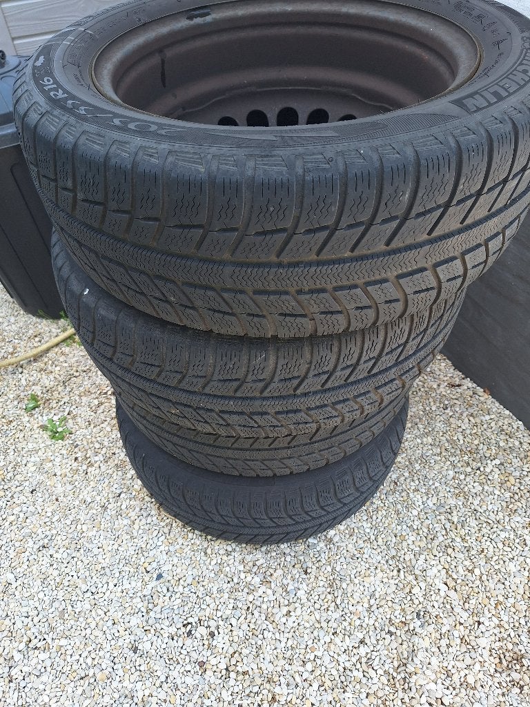 4 winterbanden op stalen velg, Auto-onderdelen, Banden en Velgen, Ophalen, Winterbanden, Banden en Velgen