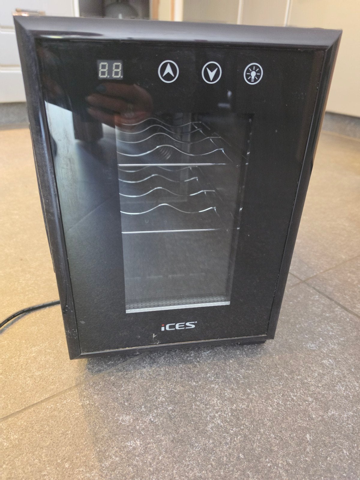 ices wijnkoeler, Ophalen