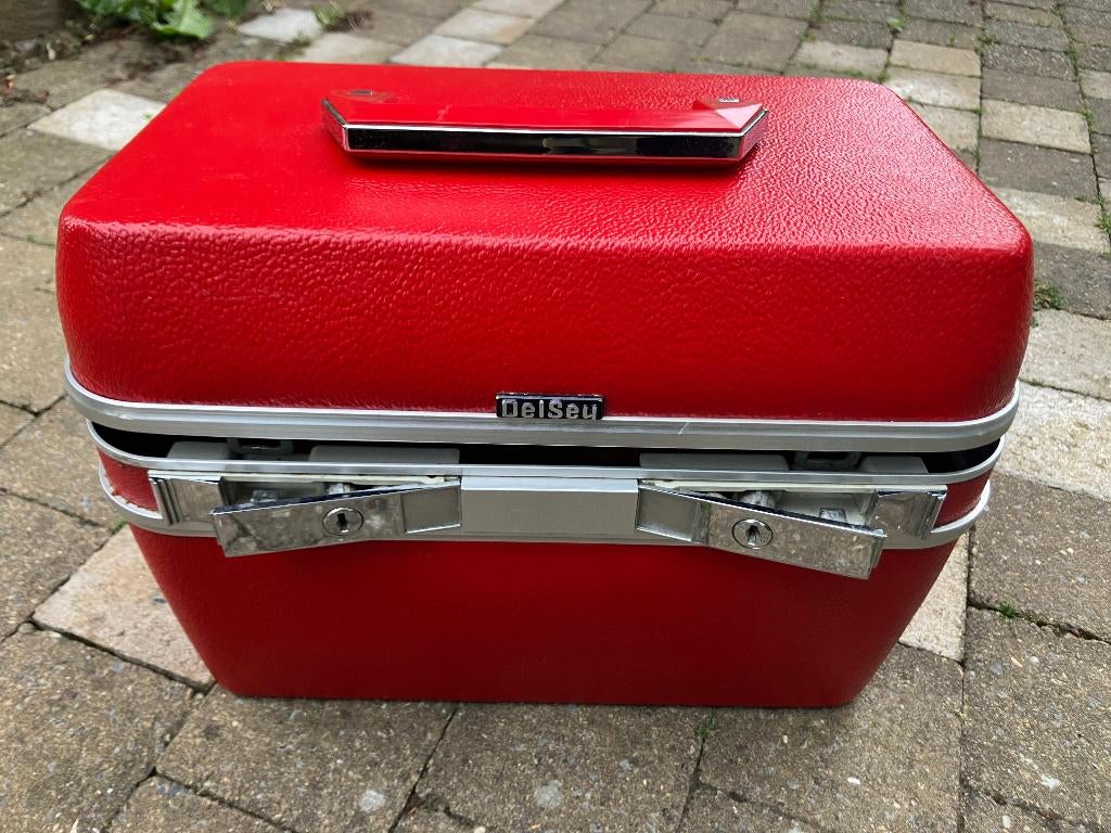 Vintage rode beautycase DelSey, Handtassen en Accessoires, Beautycases, Gebruikt, Rood, Ophalen of Verzenden