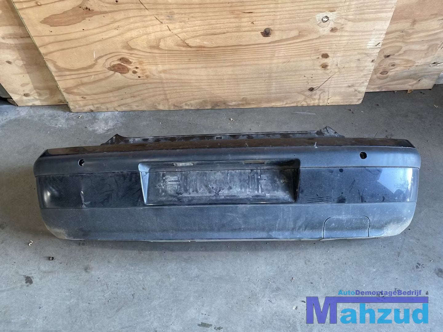 SEAT IBIZA 2 6K1 ZWART LC9Z achterbumper 5 deurs 1993-2002, Auto-onderdelen, Gebruikt, Autovia A-2, Km 585 585
08760  Martorell, ES