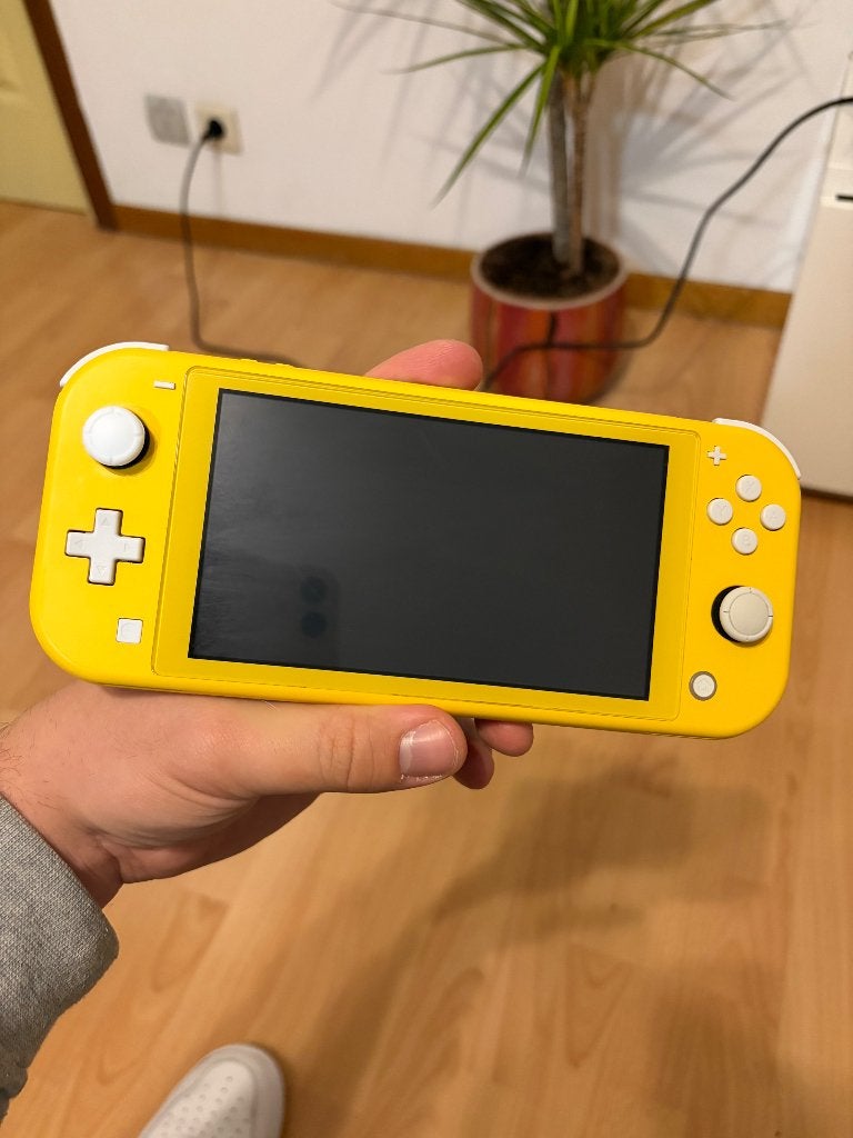 Nintendo Switch Lite Jaune Prix à proposer !, Enlèvement, Jaune, Comme neuf