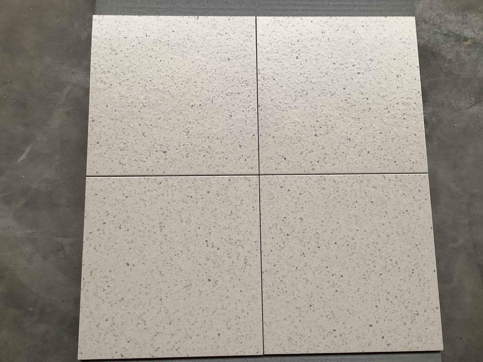 Keramiek vloer tegel 30x30 lichtgrijs, Doe-het-zelf en Bouw, Ophalen, Keramiek, Nieuw, 20 tot 40 cm