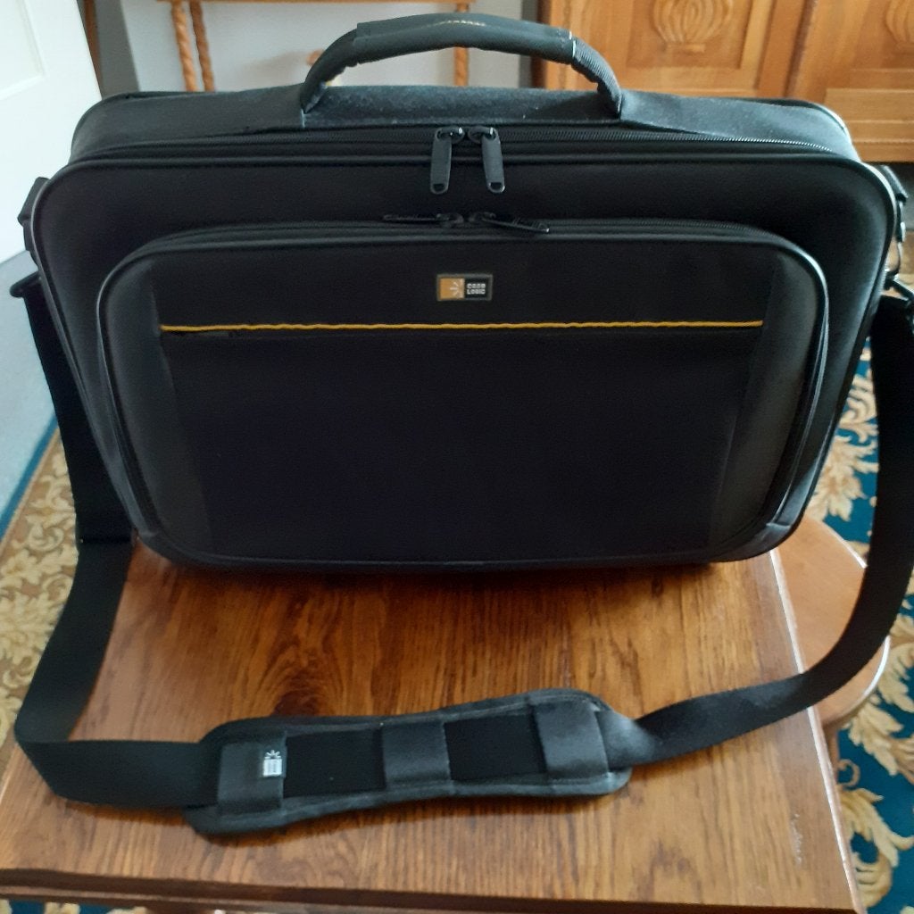 Laptoptas Case Logic voor 14" tot 17" laptops, 17 inch of meer, Zo goed als nieuw, Zwart, Ophalen