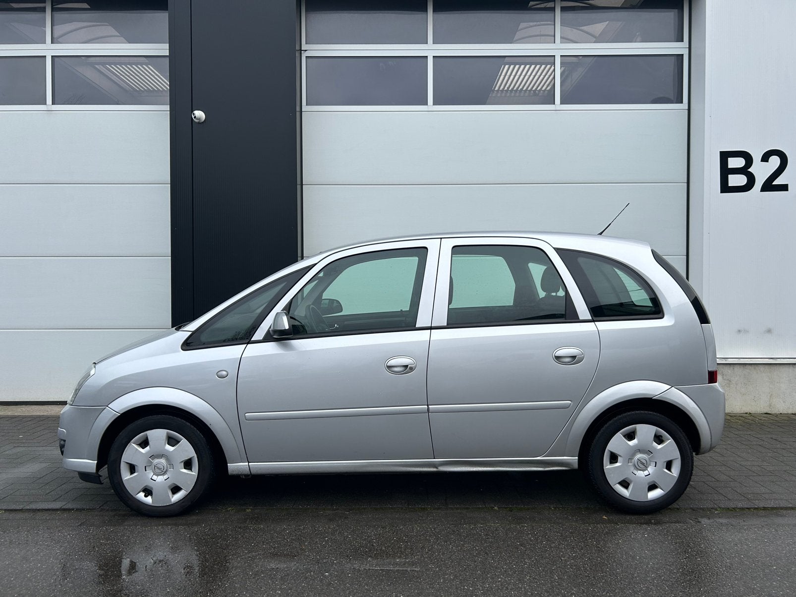 Opel Meriva 1.4i / Airco / Navi / goede staat, Autos, Opel, Argent ou Gris, Achat, Entreprise, Noir
