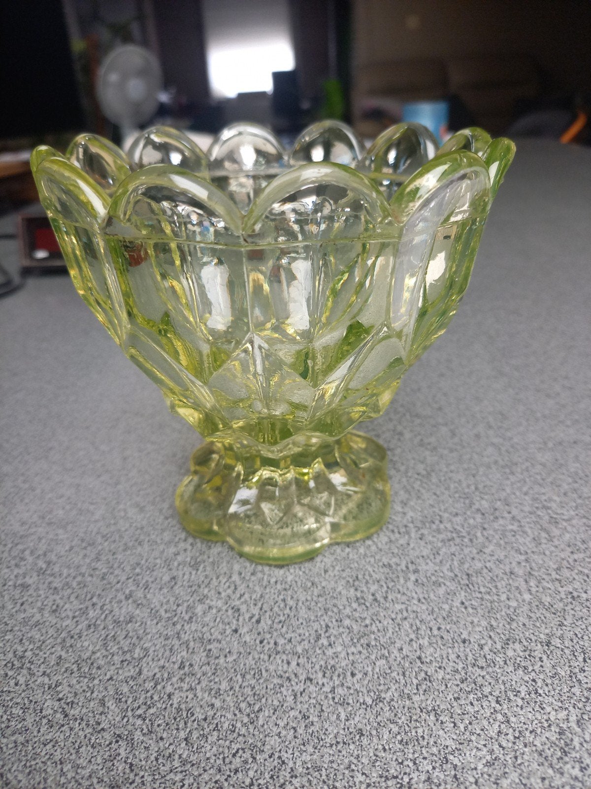 Vintage uraniumglas kommetje, Antiek en Kunst, Ophalen of Verzenden