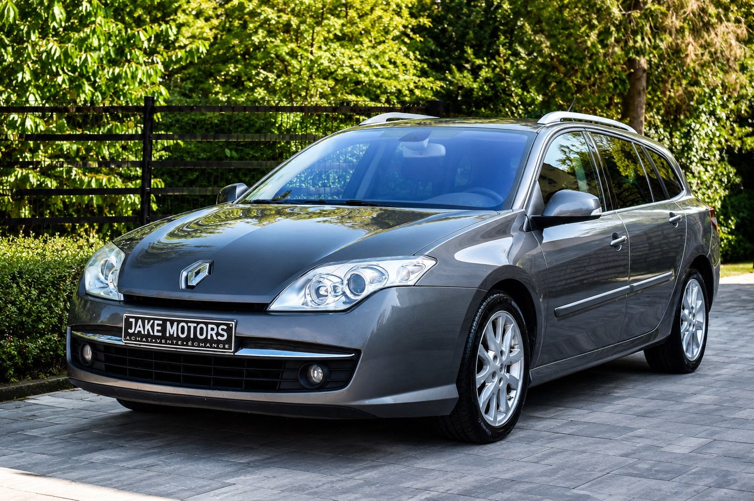 Laguna 2.0 dCi Expression, Autos, Renault, Entreprise, Achat, Laguna, ABS, Régulateur de distance, Airbags, Air conditionné, Alarme