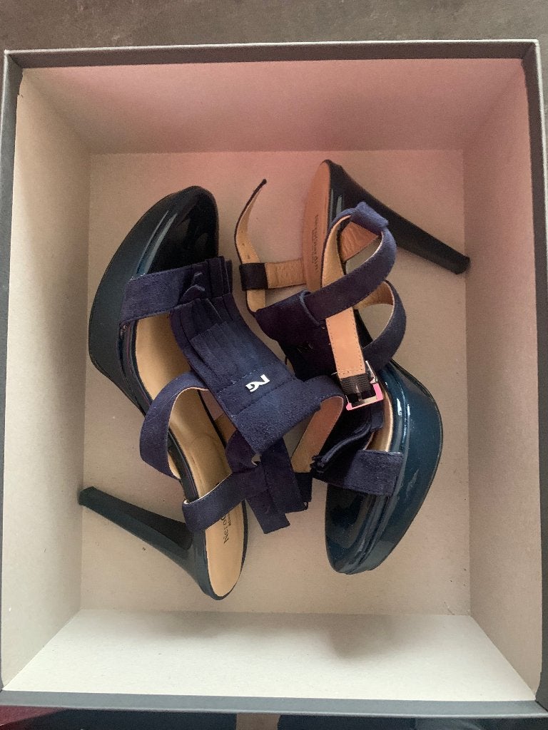 Chaussures pour femmes, Chaussures à haut talons, Comme neuf, Enlèvement, Nero giardini