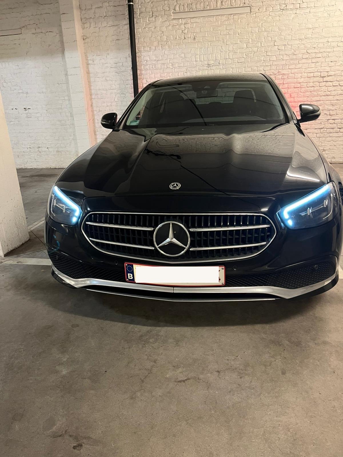 Mercedes Benz E200 06/21 201000km, Autos, Achat, 110 kW, Carnet d'entretien, Noir