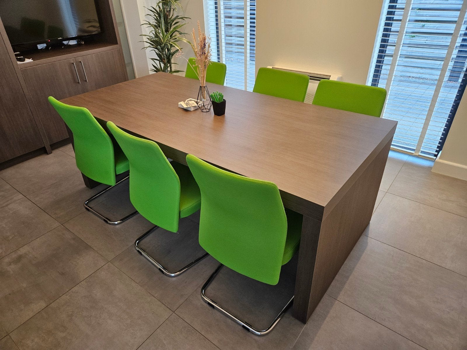 Prachtige retro stoelen (16 stuks) in uitstekende staat, Huis en Inrichting, Ophalen, Zo goed als nieuw