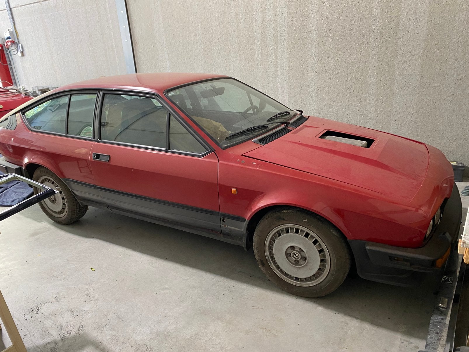 Alfa Romeo 2.5 GTV6 et Spider 916 3.0 V6, Autos, Rouge, Achat, Entreprise, Spider