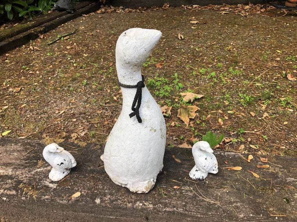 Gans met jongen in beton, Ophalen, Gebruikt