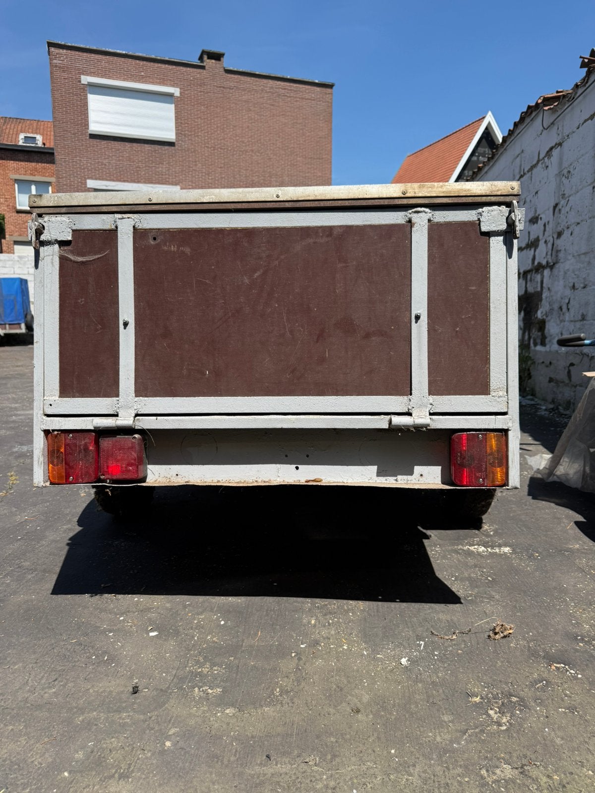 Gesloten aanhangwagen, Enlèvement, Comme neuf
