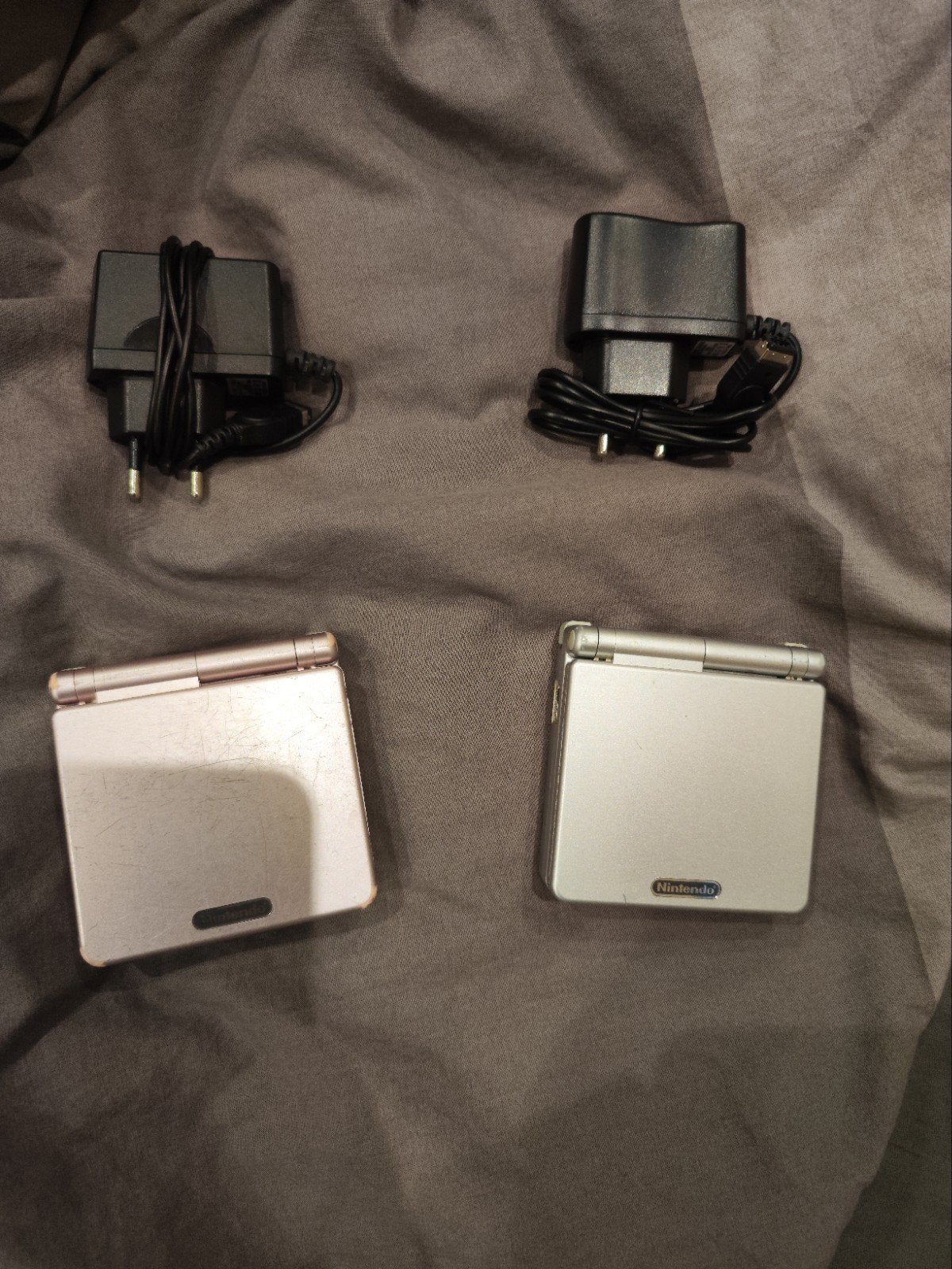 2 gameboy advance sp met laders, Games en Spelcomputers, Spelcomputers | Nintendo Game Boy, Ophalen of Verzenden