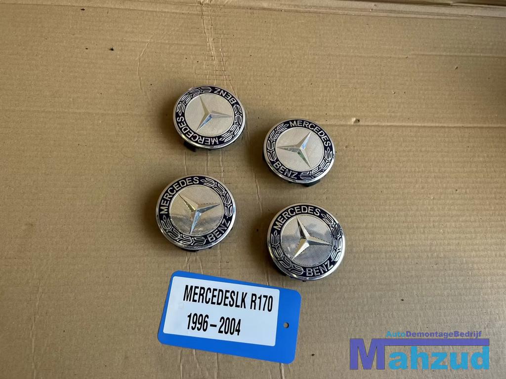 MERCEDES SLK R170 Wieldoppen 1996-2004 A1704000025, Auto-onderdelen, Mercedes-Benz AG, Gebruikt, Dialog@mercedes-benz.com, Mercedesstrasse 120
70372  Stuttgart, DE