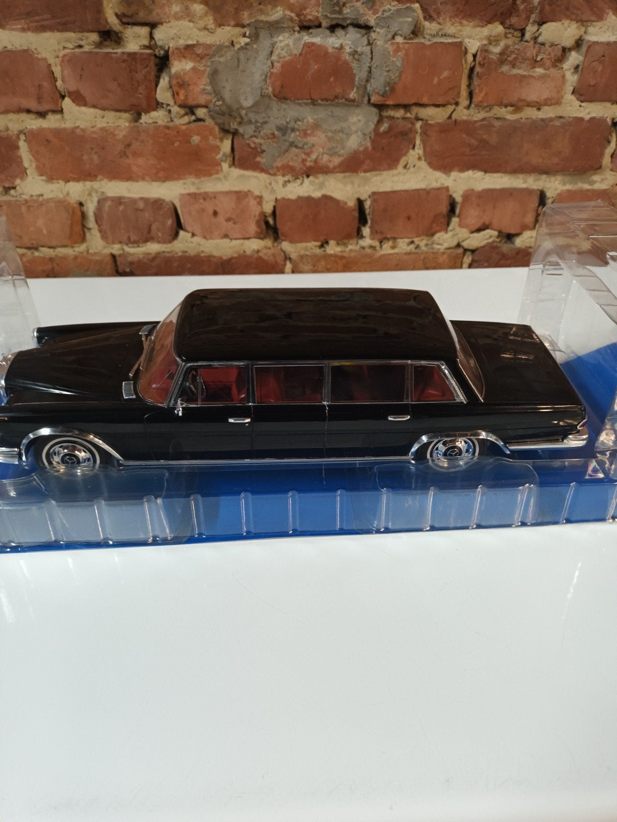Mercedes Benz s600 pullman,schaal 1.18, met ovp., Ophalen of Verzenden