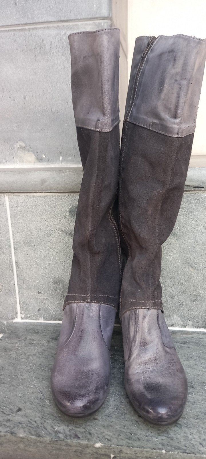 grijsblauw lederen laarzen Mt 38, Kleding | Dames, Hoge laarzen, Blauw, Ophalen of Verzenden, Gedragen