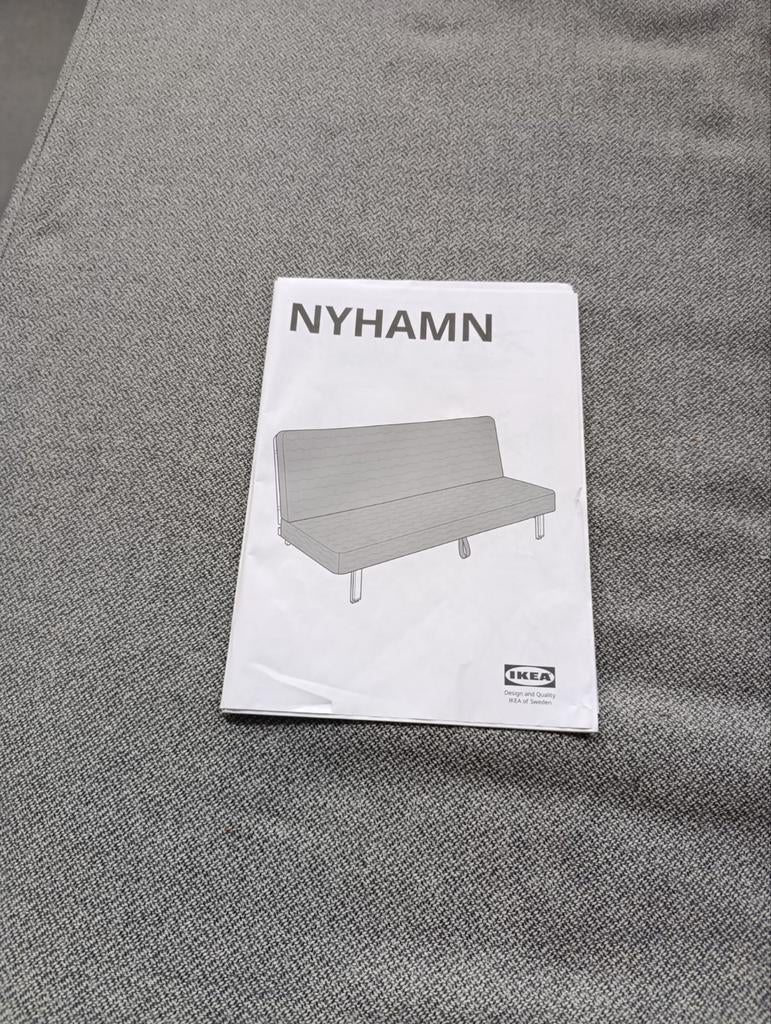 CANAPE LIT 3 PLACES AVEC MATELAS EN MOUSSE