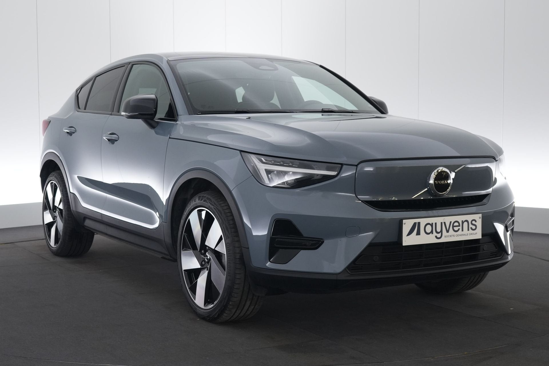 (2CME579) VOLVO C40, Autos, Argent ou Gris, Achat, Entreprise, Carnet d'entretien