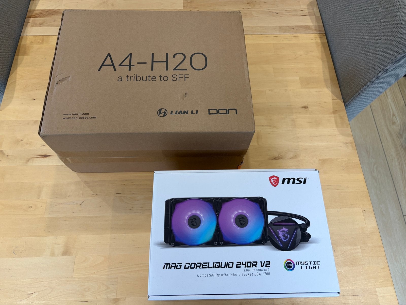 Lot : Lian Li A4-H2O (PCIe 4.0) + MSI MAG CoreLiquid 240R V2, Informatique & Logiciels, Enlèvement ou Envoi, Comme neuf