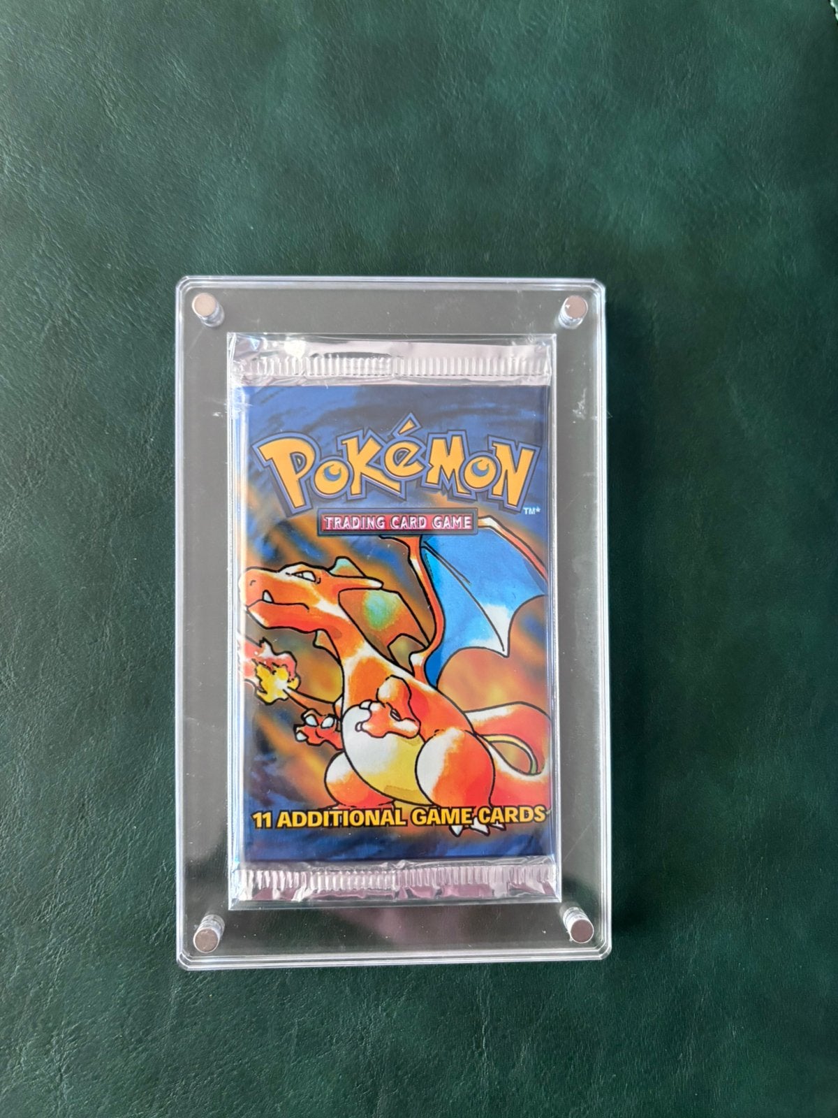 Heavy base set booster pack, Ophalen, Zo goed als nieuw, Booster