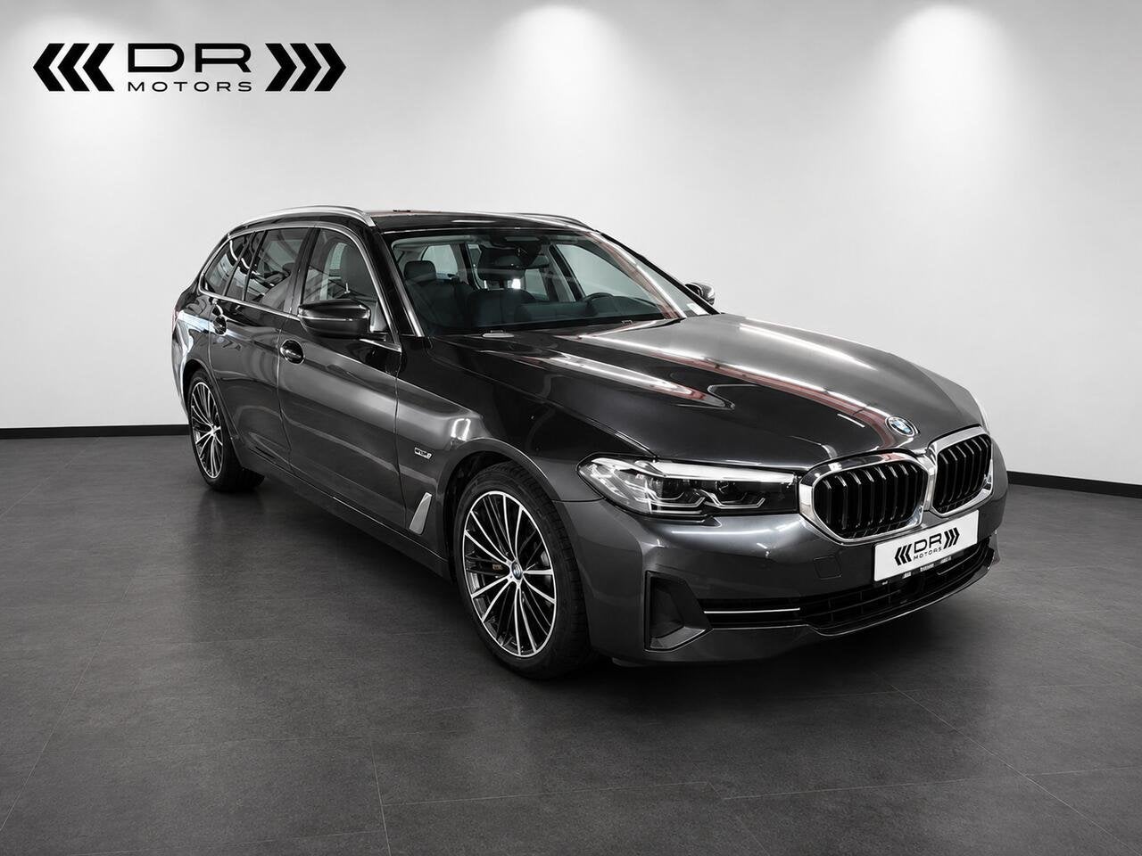 BMW 530 E - DRIVE ASSIST PRO - VERWARMDE ZETELS, Auto's, BMW, 0 kg, USB, 0 min, 292 pk