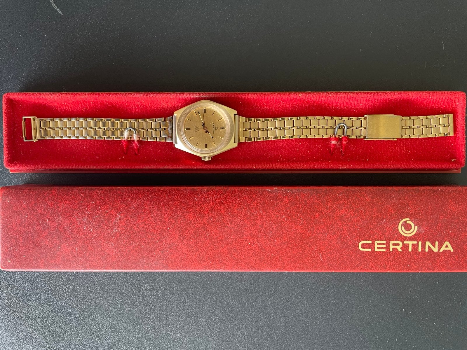 Montre à vent manuel Certina Club 2000, Montre-bracelet, Autres marques, Enlèvement ou Envoi, Or