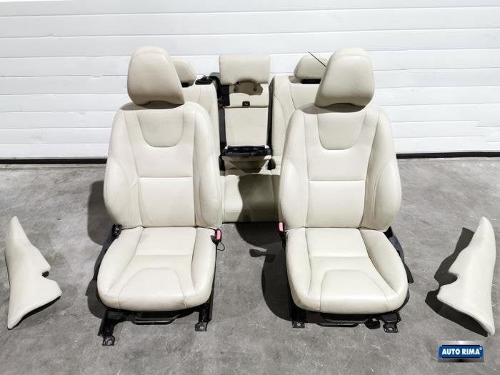 Bekleding Set (compleet) van een Volvo XC60, Gebruikt, -, -, Ophalen of Verzenden