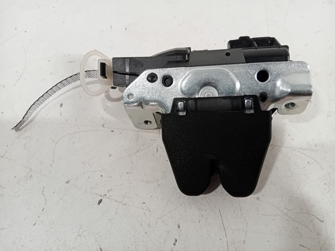 Slot mechaniek kofferdeksel achterklep elektrisch Mercedes-B, Auto-onderdelen, Onderdelen@venauto.nl, Van der Ven Autorecycling B.V.
