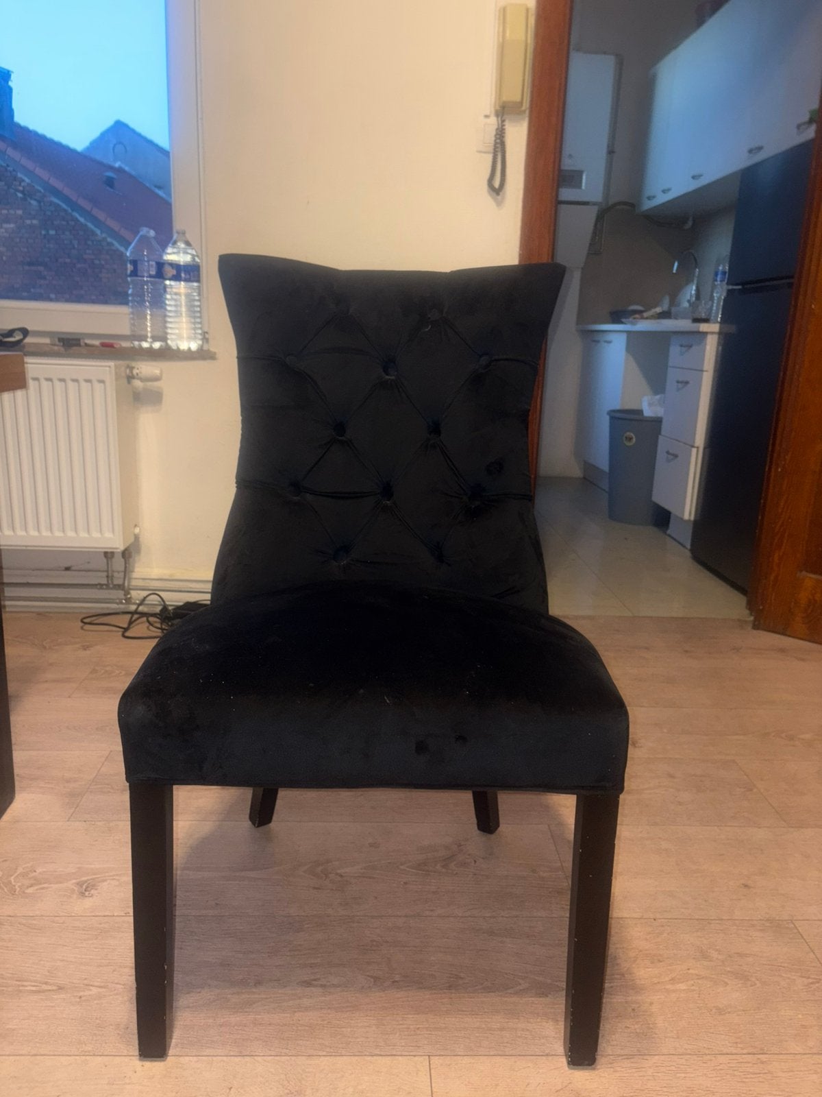 Tablea à manger en bois massif + 6 chaises en velours noir, Enlèvement ou Envoi