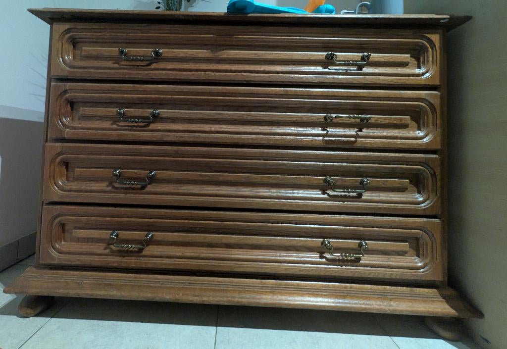 Belle commode en chêne massif - Style classique / Vintage, Maison & Meubles, Maison & Meubles | Autre, Enlèvement