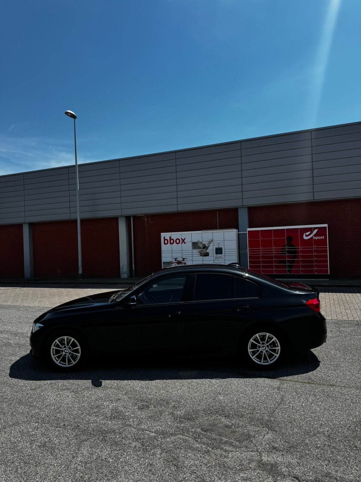 Bmw 318d 2017, Autos, BMW, Particulier, Série 3, Climatisation automatique, Diesel, Euro 6, Berline, Automatique, Noir, Enlèvement