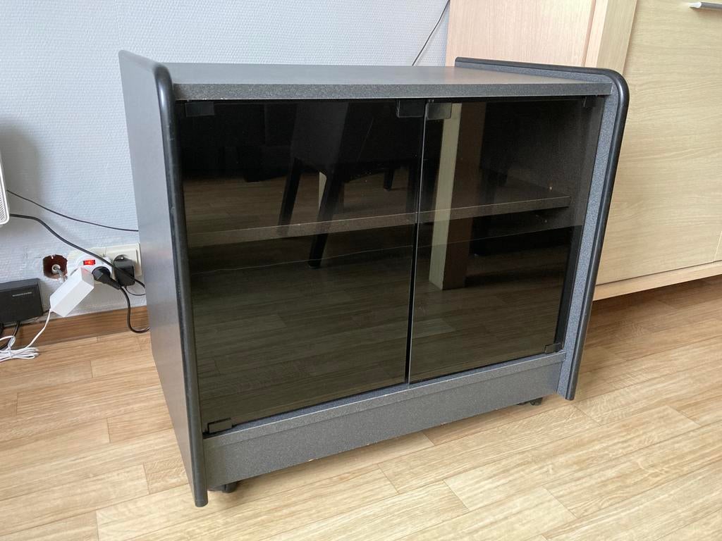 Verrijdbare tv-kast, Ophalen, Gebruikt, 50 tot 100 cm, Tijdloos