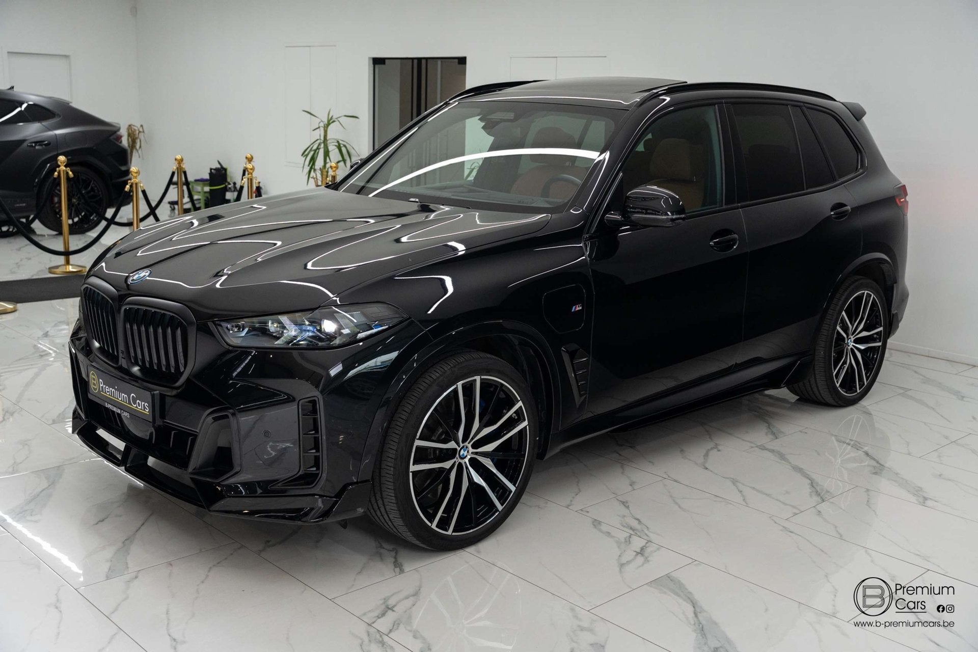 BMW X5 xDrive50e hybrid M-Performance bodykit! Full!, Auto's, BMW, Automaat, Dealer onderhouden, Gebruikt, Lichtsensor