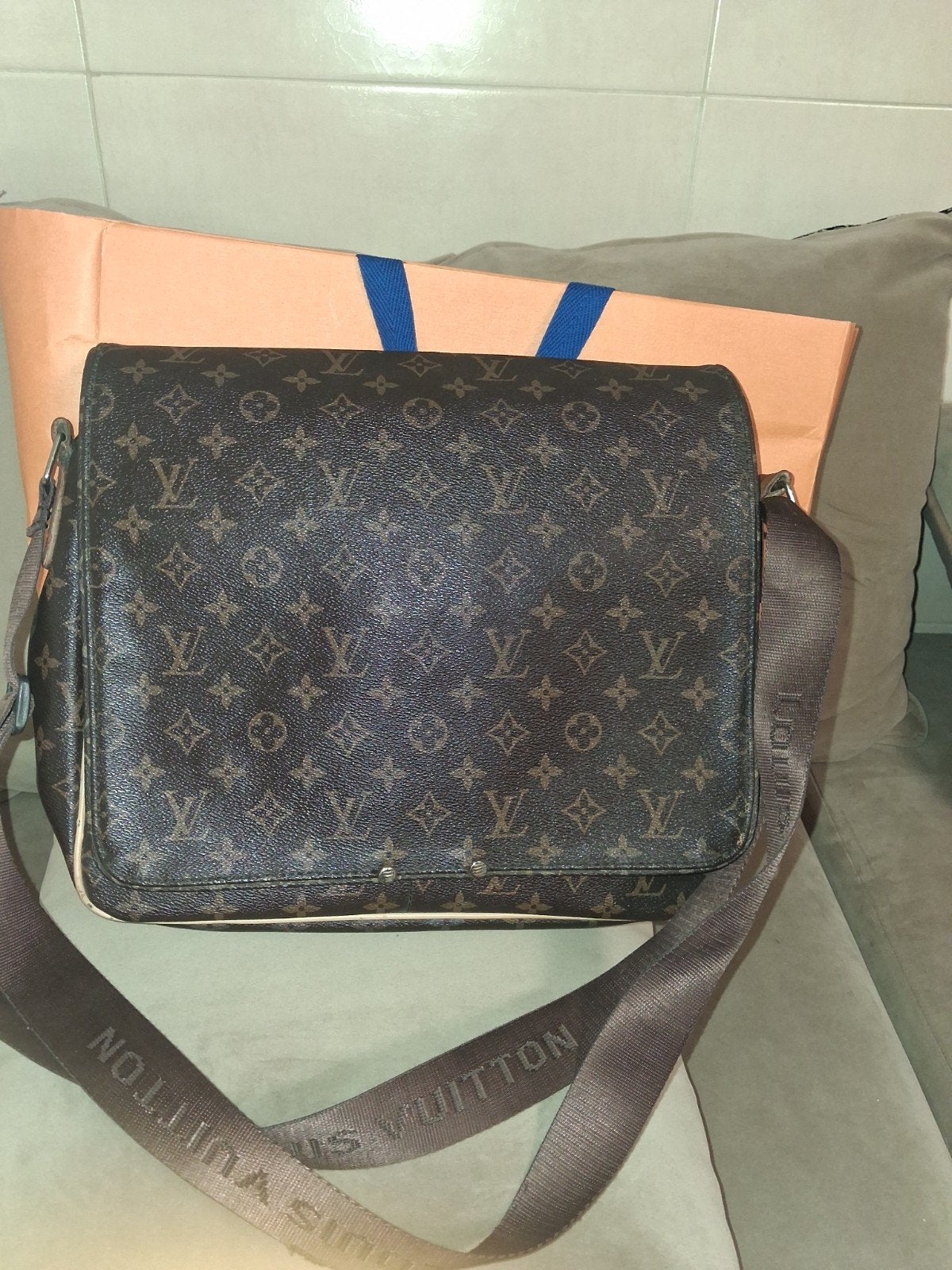 Louis Vuitton, Bijoux, Sacs & Beauté, Sacs | Sacs à bandoulière, Enlèvement ou Envoi, Cuir