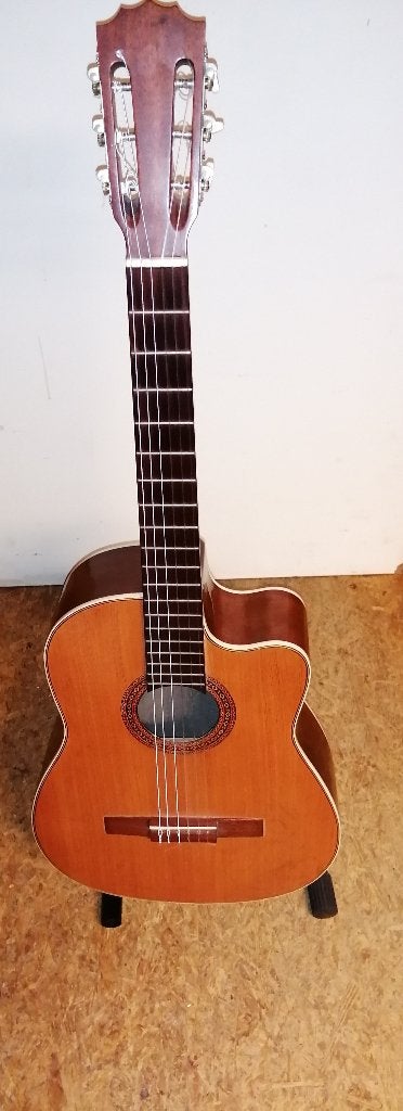 Klassieke gitaar met cutaway, Ophalen, Gebruikt, Klassieke of Spaanse gitaar