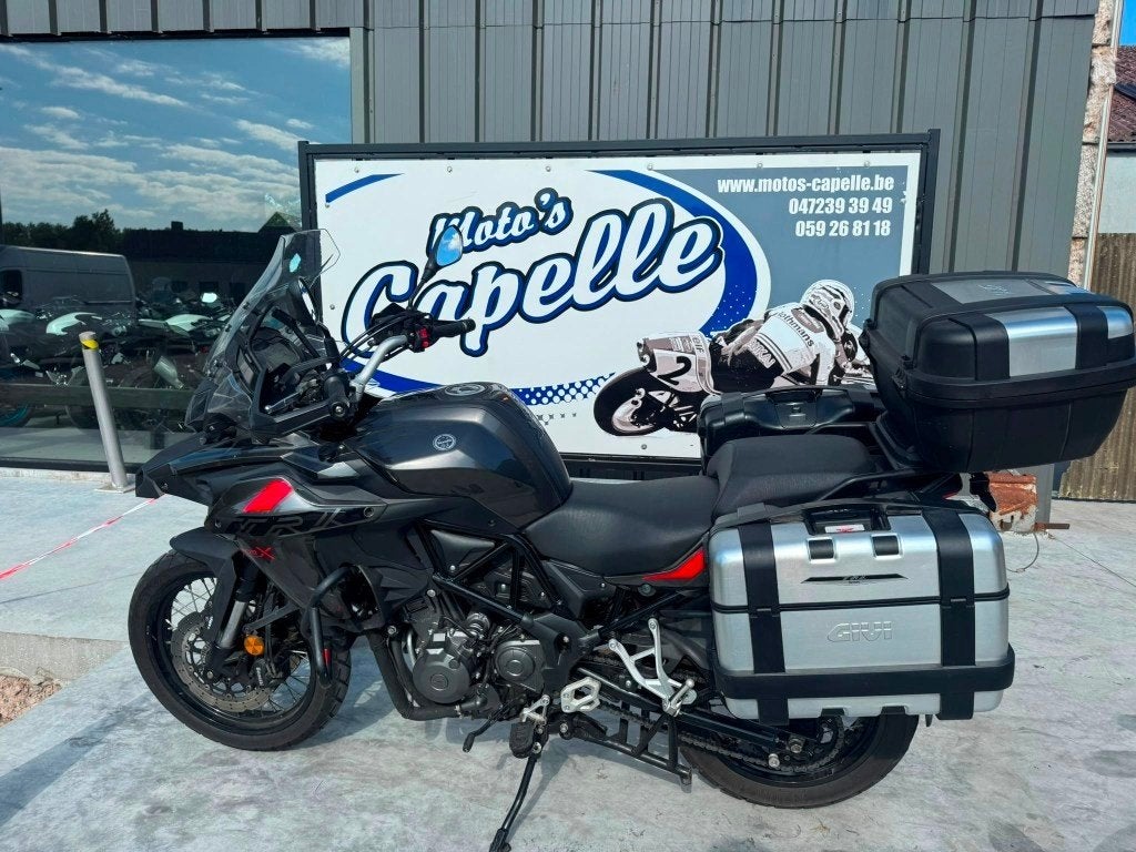 Benelli	TRK502X, Motos, Entreprise, 12 à 35 kW, 500 cm³