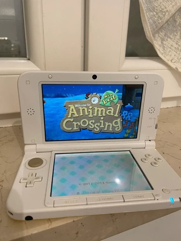 Nintendo 3DS XL Pikachu Edition, Ophalen of Verzenden, Zo goed als nieuw, 3DS