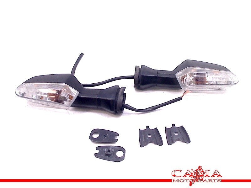 KNIPPERLICHT KLE 650 Versys 2010-2013 (KLE650 KLE650C-D), Dhr. S. di Majo, Gebruikt, Info@cama-motorparts.nl, P.J. Troelstraweg 8 8
3144 CX  MAASSLUIS, NL