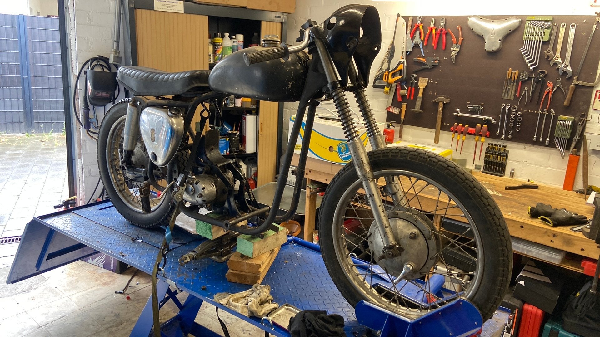 BSA A7 A10 swingarm frame GA7 1960+, Motoren, Ophalen