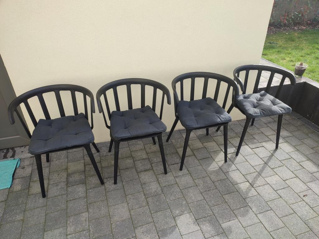 4 chaises Ikea PS 2012