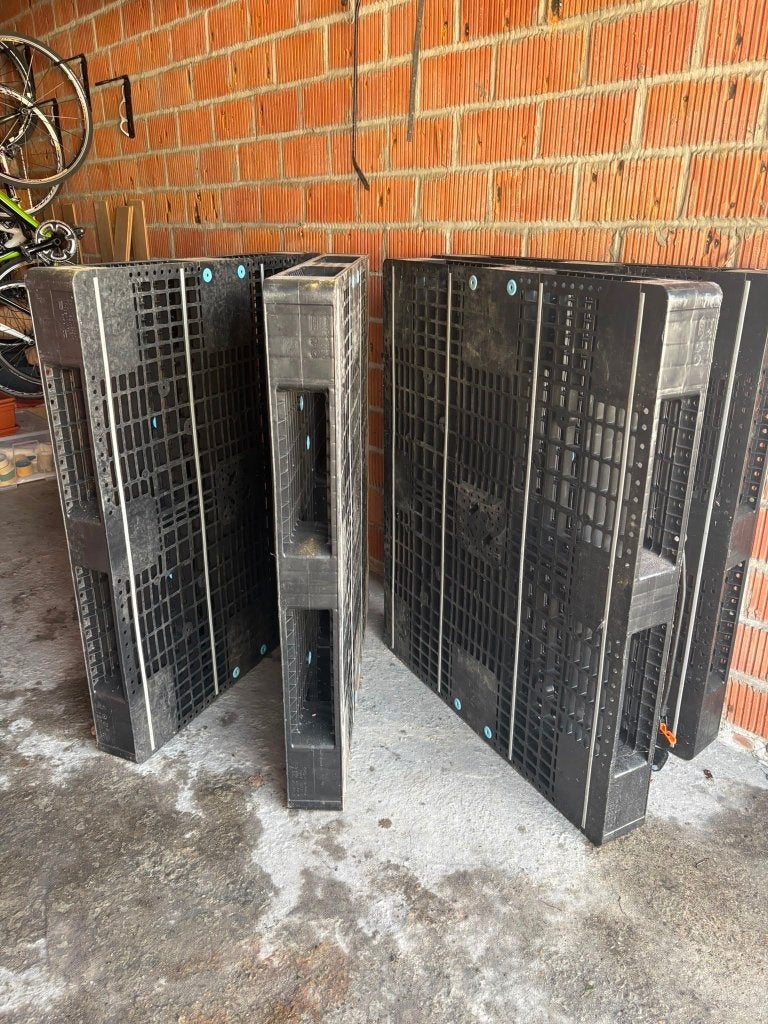 4 kunststof paletten 1mx1m20, Enlèvement