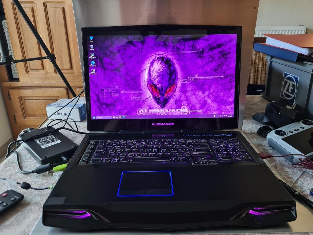 Alienware M18  18 inch I7 2960xm 8gb Gtx 560m 120gbssd 1tbhd, Gebruikt, Met videokaart, 2 tot 3 Ghz, Qwerty