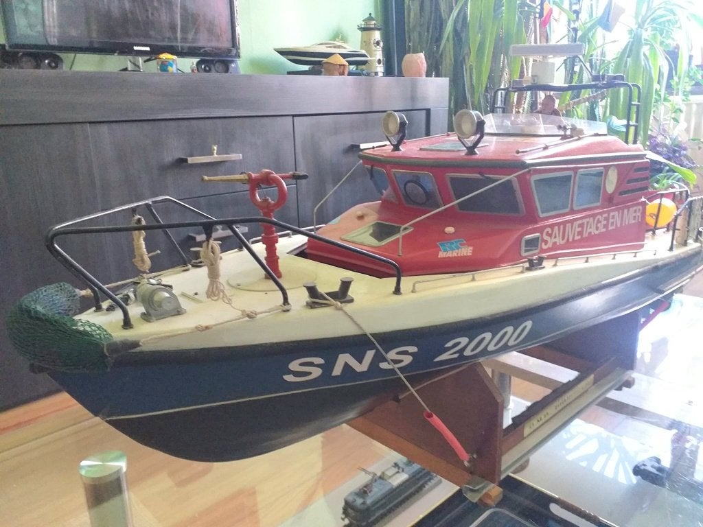 Superbe Bateau  - Navigable, Enlèvement, Utilisé