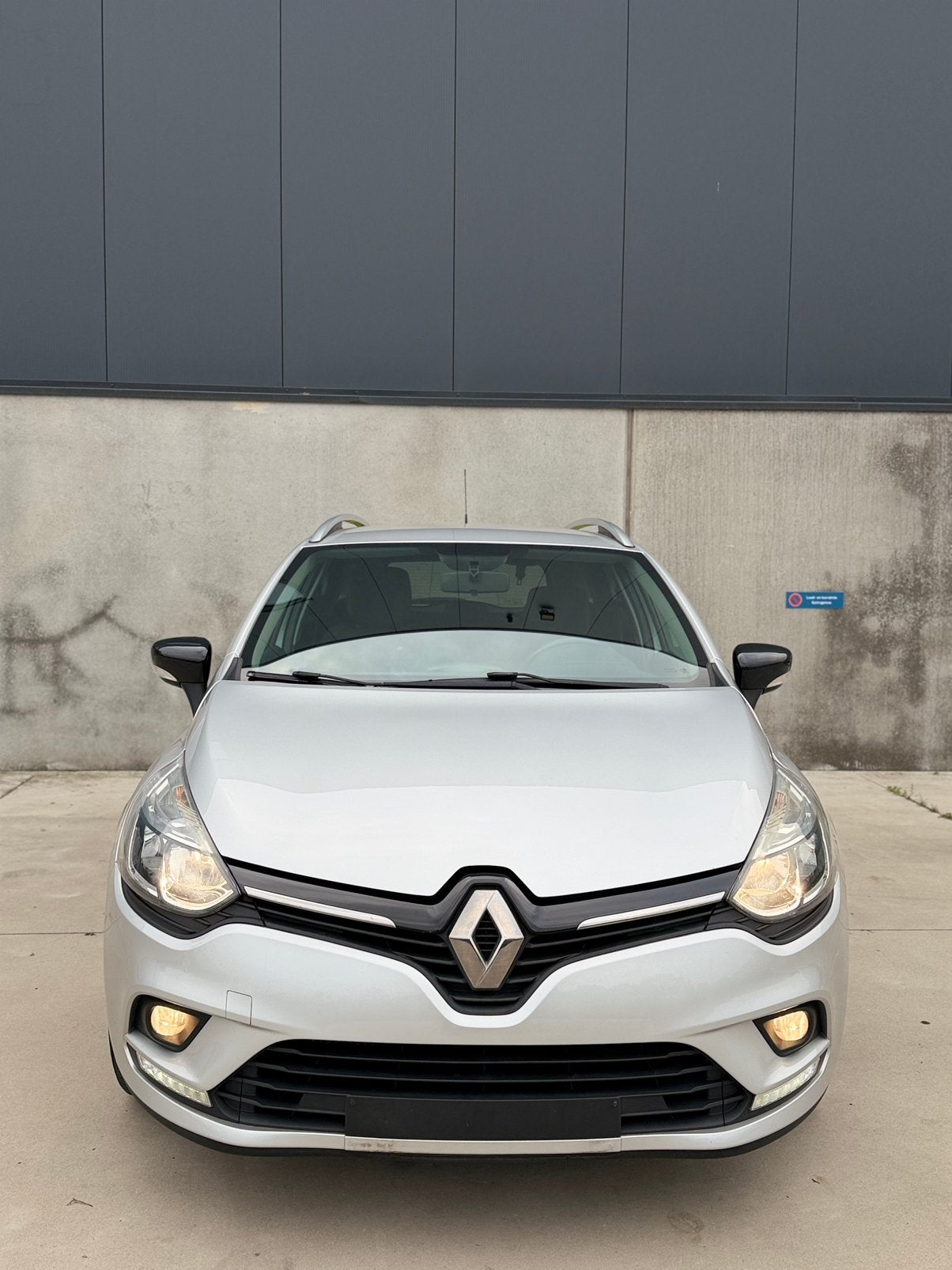 Renault Clio Grandtour Limitée - 2017, Argent ou Gris, Achat, Euro 6, Boîte manuelle