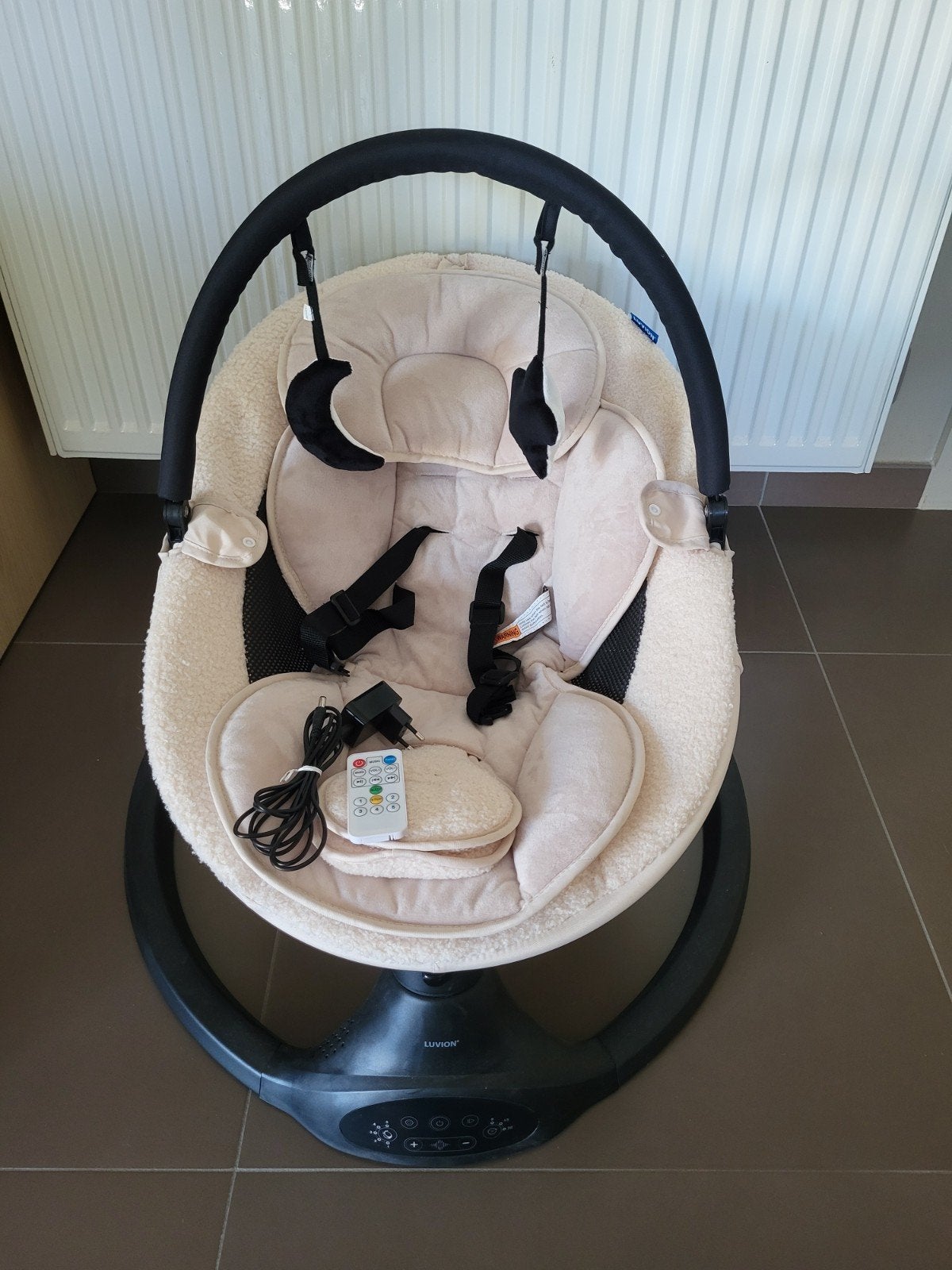 Luvion baby swing beige, Kinderen en Baby's, Wipstoeltjes, Ophalen