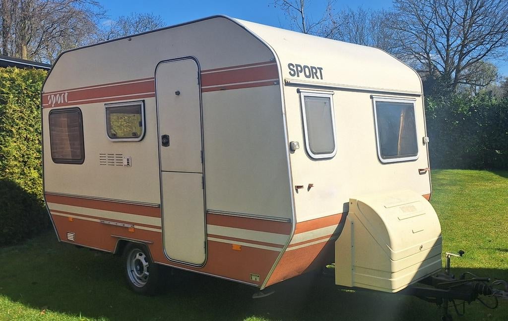 Wilk sport retro caravan 750kg!, Caravans en Kamperen, Caravans, Particulier, Wilk, Koelkast, Ophalen