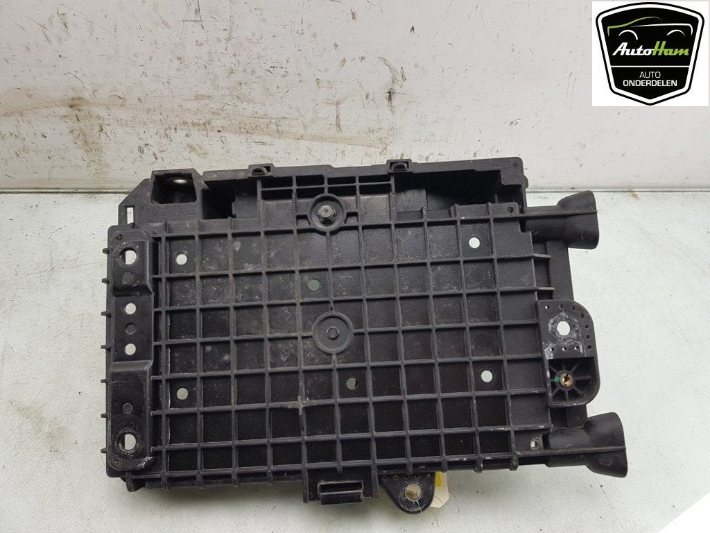 BAC A BATTERIE Mercedes-Benz A (177.0) (01-2018/12-2026), Mercedes-Benz, Utilisé, Dialog.mb@mercedes-benz.com, Mercedes-Benz AG
