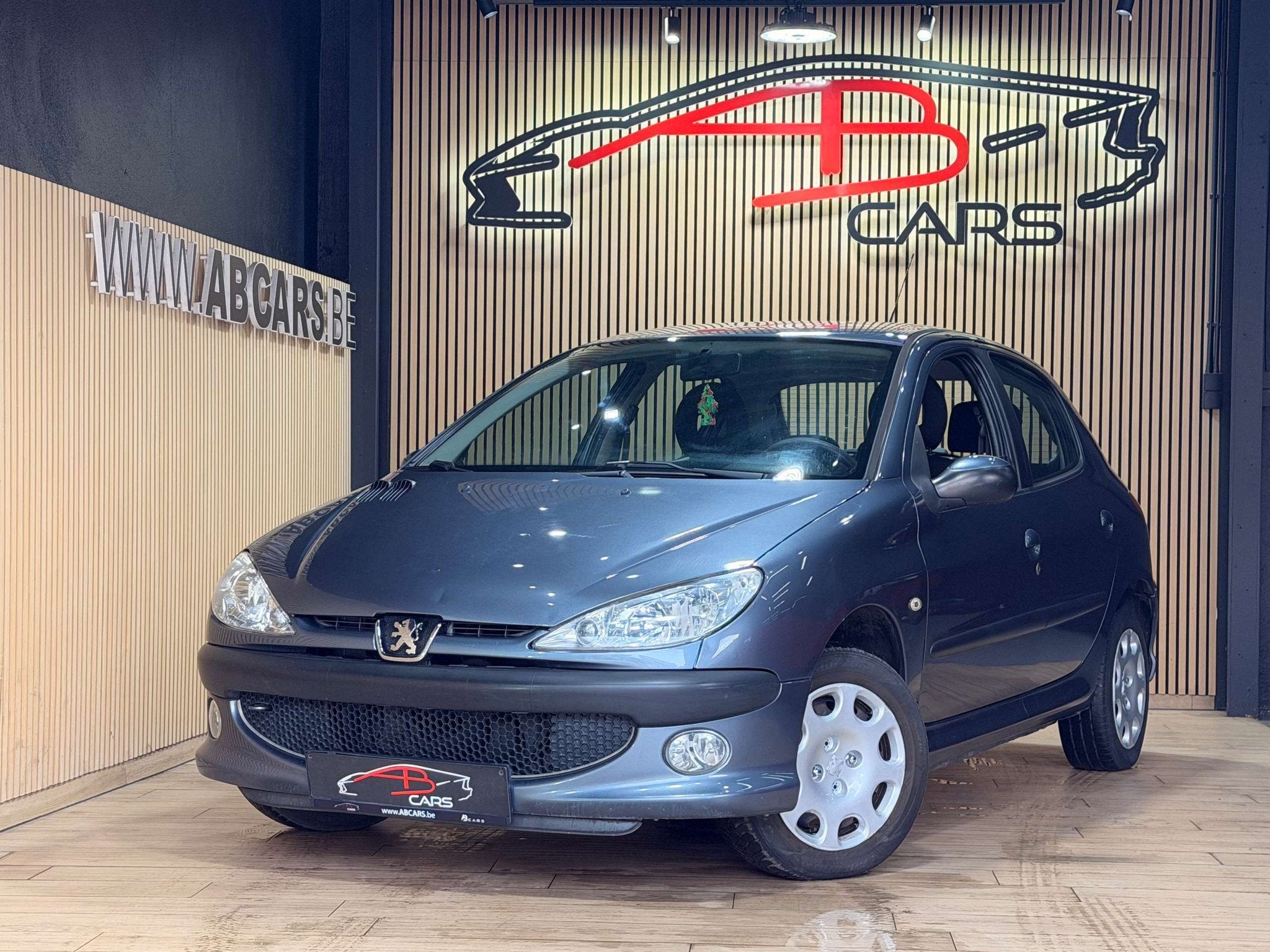 Peugeot 206 1.4i Trendy (bj 2007), Auto's, Peugeot, Stof, Zwart, 4 cilinders, Bedrijf