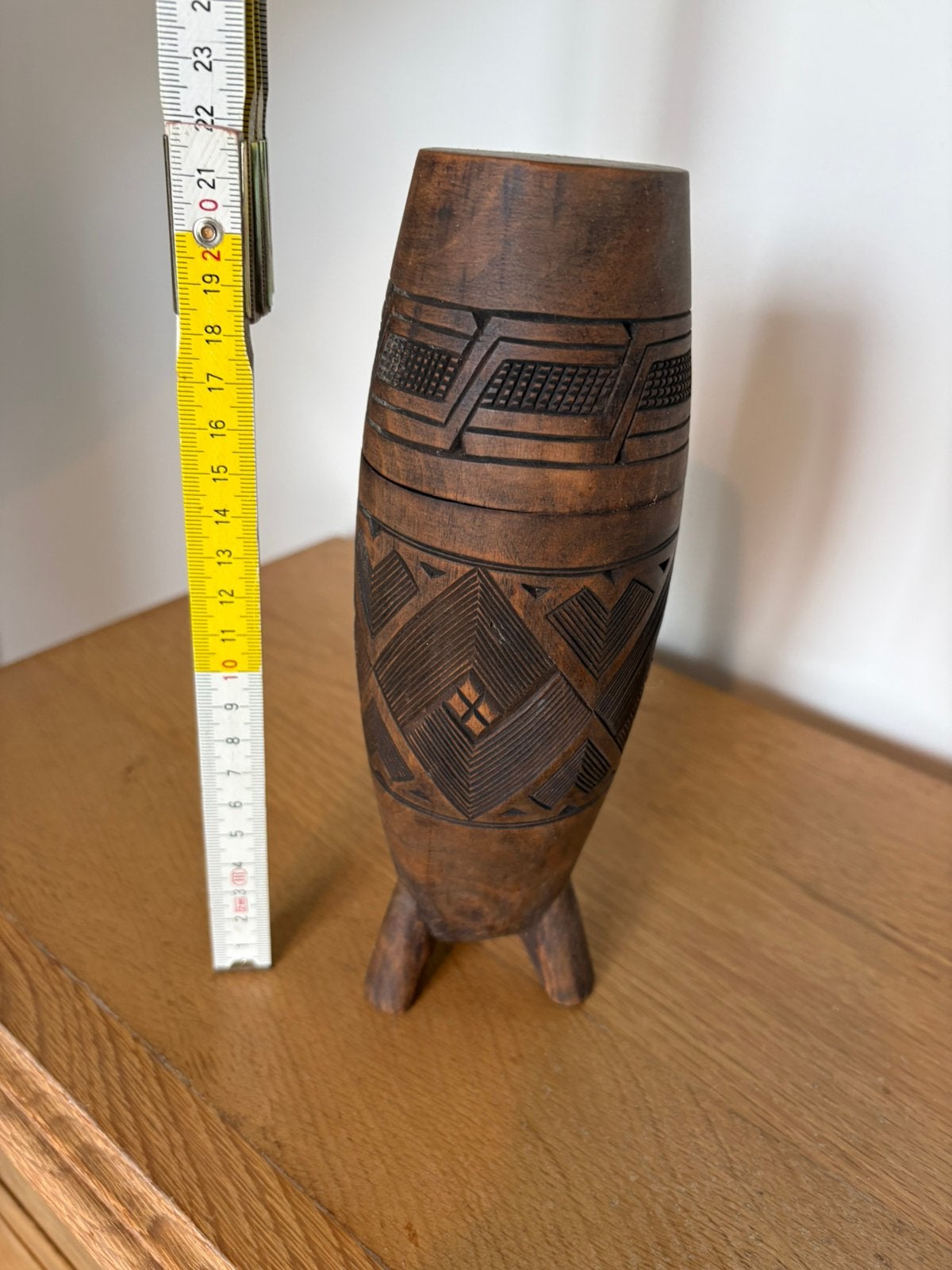 Kuba beker congo 1880-1910, Houtsnijwerk, Ophalen of Verzenden, 20 - 50 cm, Gepatineerd