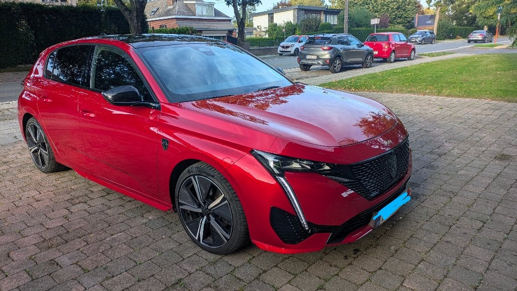 Peugeot 308gt 1.5hdi, Rouge, Achat, Euro 6, Entretenue par le concessionnaire